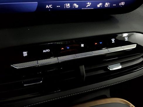 New 2026 Buick Enclave Avenir w/ Super Cruise Package image 16