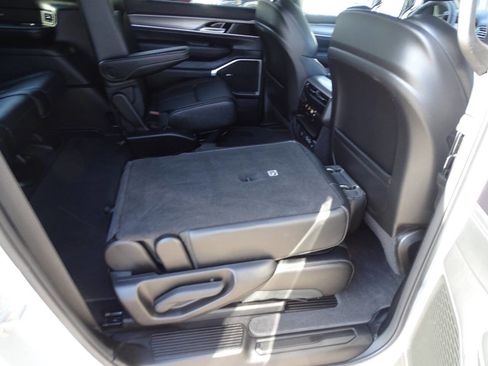 Used 2025 Jeep Wagoneer Series II image 50