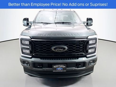 New 2026 Ford F250 Lariat w/ Black Appearance Package AWD/4WD image 2