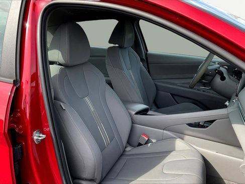 Certified 2023 Hyundai Elantra SEL w/ Convenience Package FWD image 27