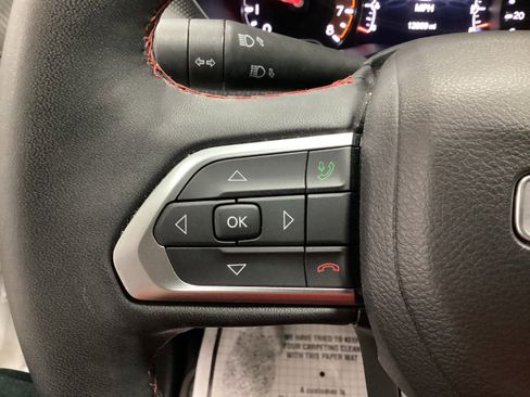 Used 2024 Jeep Compass Trailhawk w/ Trailhawk Convenience Group AWD/4WD image 20