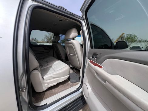 Used 2013 GMC Yukon XL SLT RWD image 37