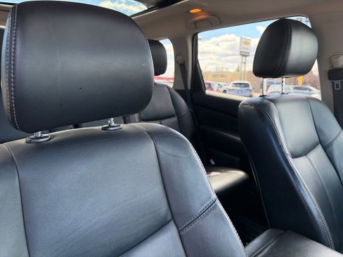 Used 2014 Nissan Pathfinder SL w/ SL Premium Package AWD/4WD image 36
