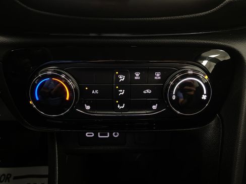 Used 2023 Buick Encore GX Preferred w/ Cold Weather Comfort Package FWD image 21