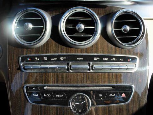 Used 2018 Mercedes-Benz C 300 Sedan image 21