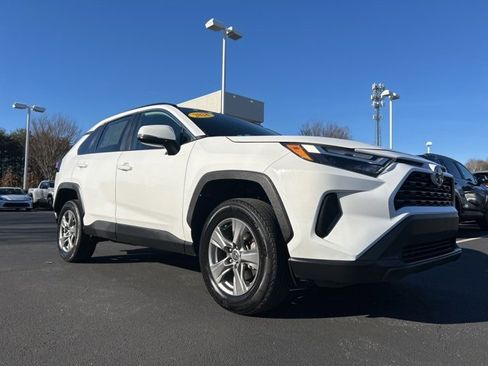 Used 2024 Toyota RAV4 XLE image 3