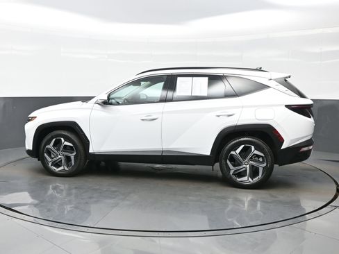 Certified 2023 Hyundai Tucson Limited AWD/4WD image 3