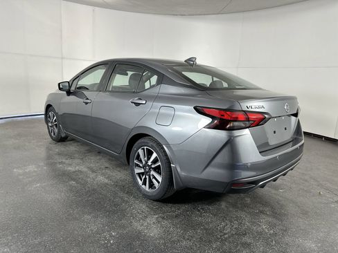 Used 2022 Nissan Versa SV w/ Trunk Package image 8