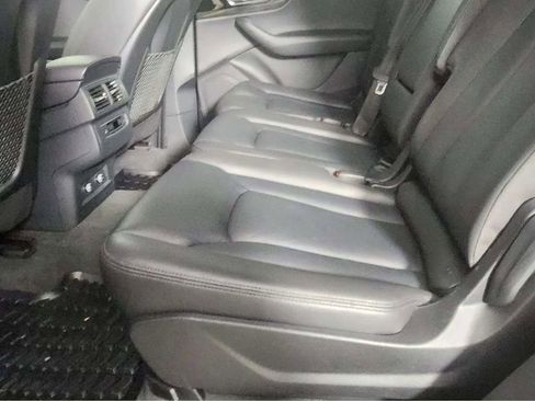 Used 2019 Audi Q7 3.0T Premium w/ Convenience Package image 15