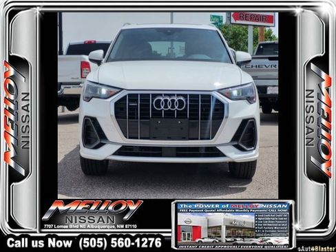 Used 2020 Audi Q3 2.0T Premium w/ Convenience Package AWD/4WD image 2
