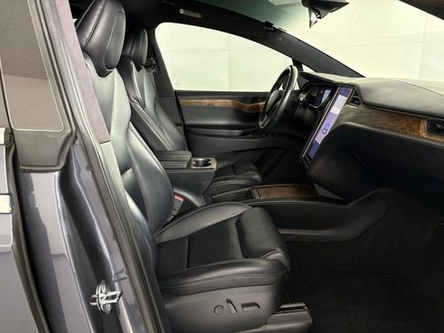 Used 2020 Tesla Model X Long Range AWD/4WD image 36