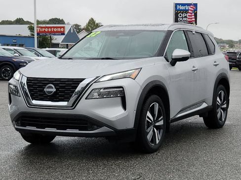 Used 2022 Nissan Rogue SL w/ SL Premium Package image 1