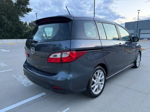 Used 2012 MAZDA MAZDA5 Touring w/ Moonroof & Audio Pkg FWD image 8