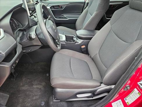 Used 2025 Toyota RAV4 LE image 15