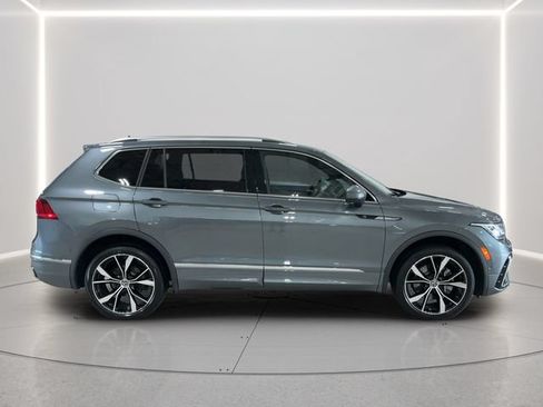 Used 2024 Volkswagen Tiguan SEL R-Line AWD/4WD image 7