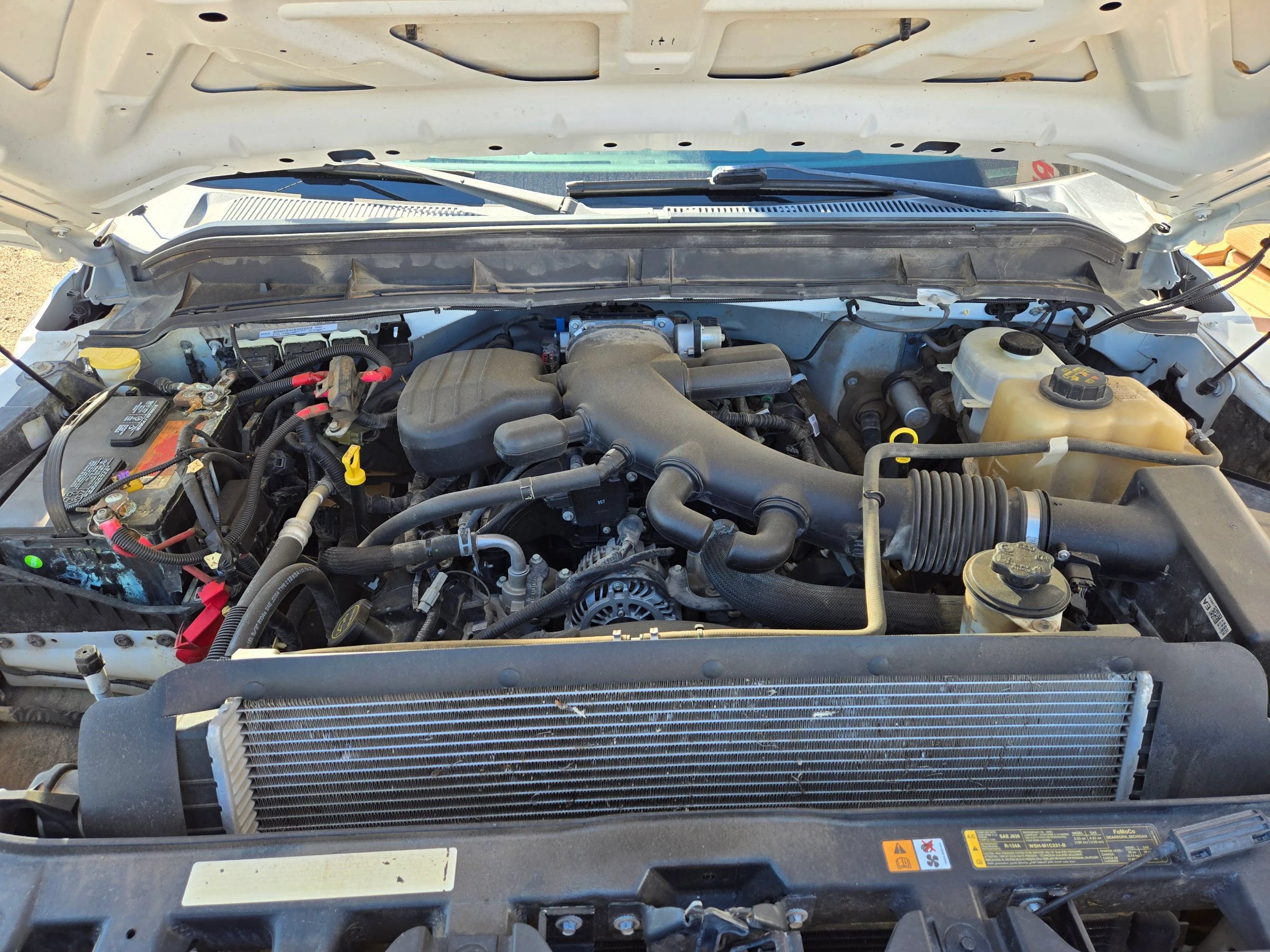 Used 2013 Ford F550 4x4 Regular Cab Super Duty w/ PWR Equipment Group image 7