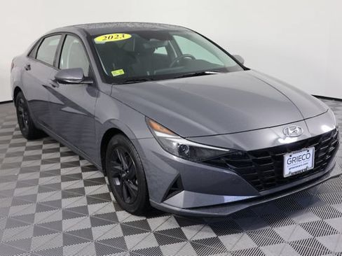 Used 2023 Hyundai Elantra SEL FWD image 1