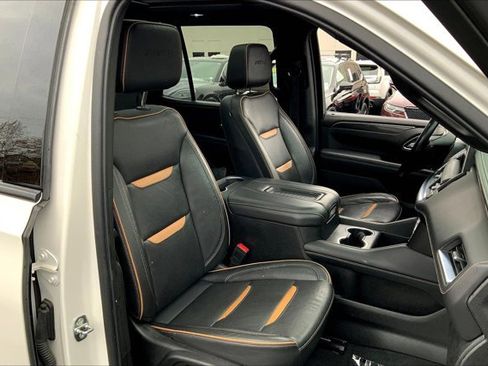 Used 2022 GMC Yukon AT4 image 6