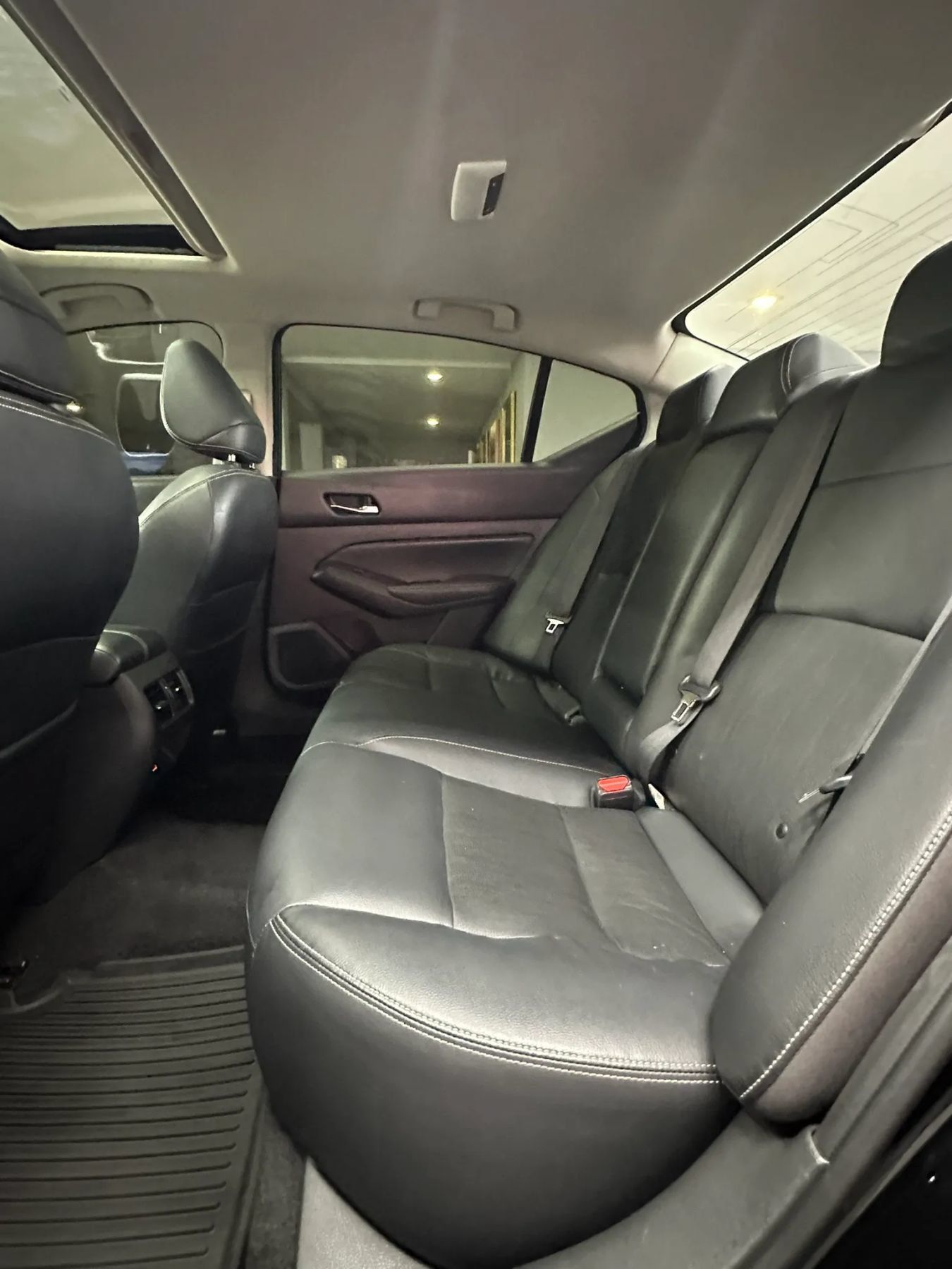 Used 2019 Nissan Altima 2.5 Platinum FWD image 22