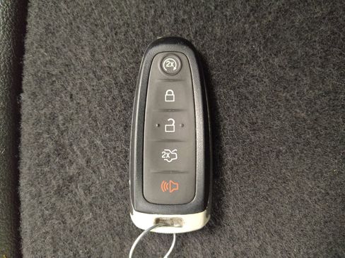 Used 2019 Ford Escape SE AWD/4WD image 32