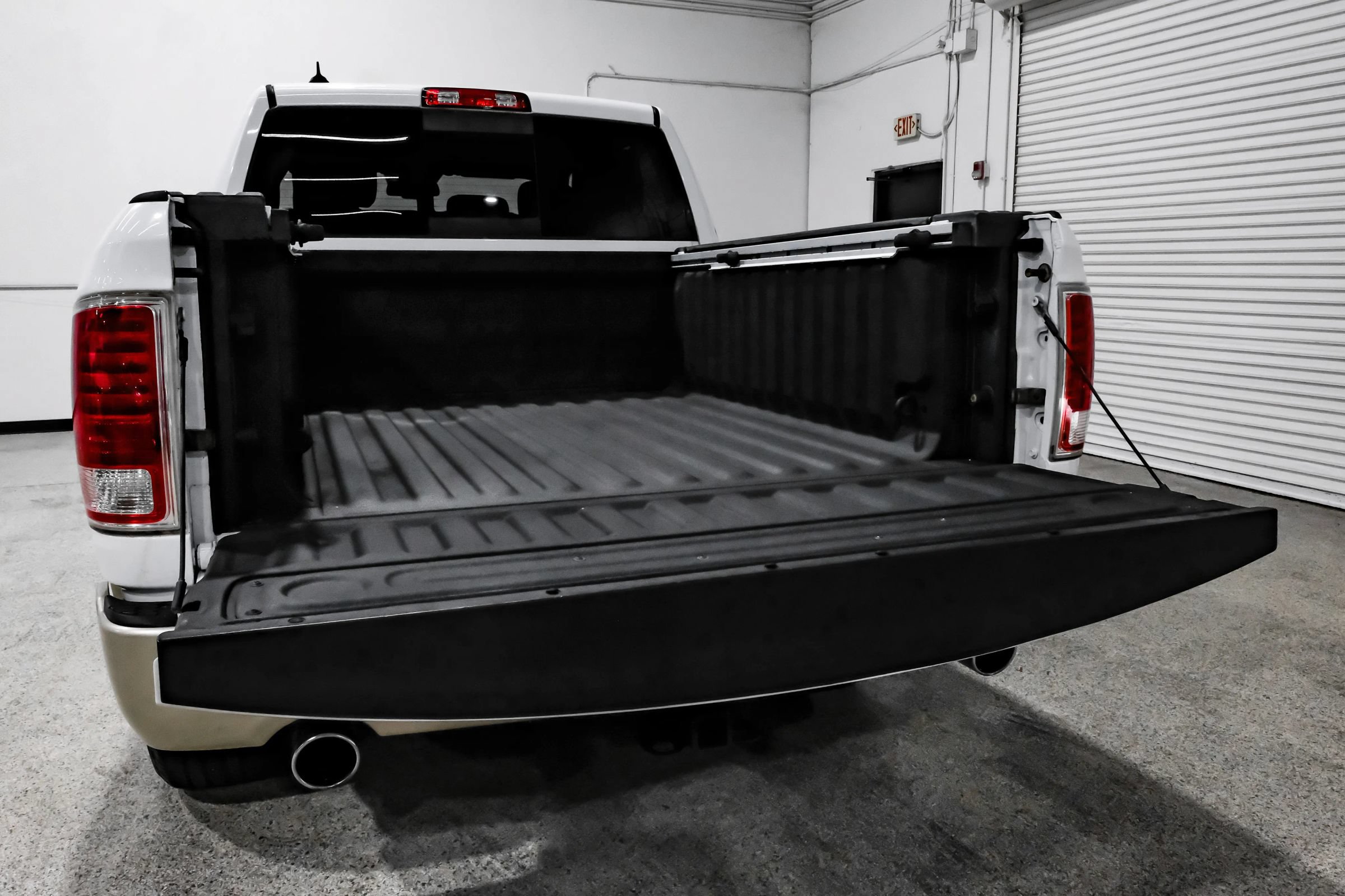 Used 2014 RAM 1500 Laramie Longhorn w/ Convenience Group AWD/4WD image 77