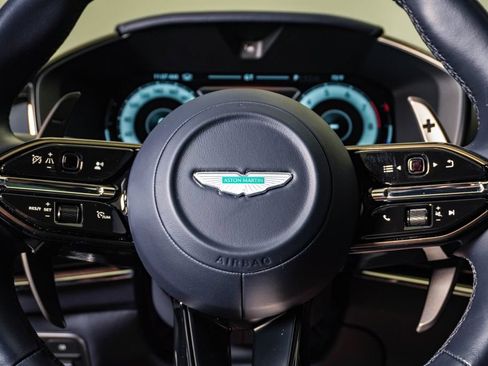 Used 2025 Aston Martin DBX 707 AWD/4WD image 25
