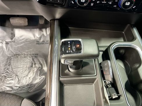 Used 2025 Chevrolet Silverado 1500 RST AWD/4WD image 17