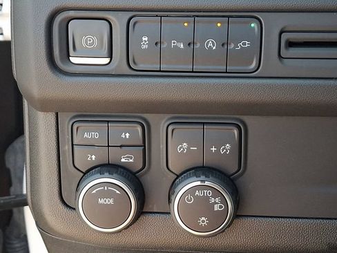 Used 2021 Chevrolet Tahoe LT AWD/4WD image 9