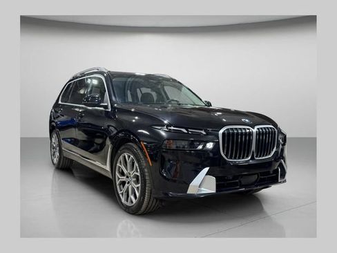 Used 2024 BMW X7 xDrive40i AWD/4WD image 1