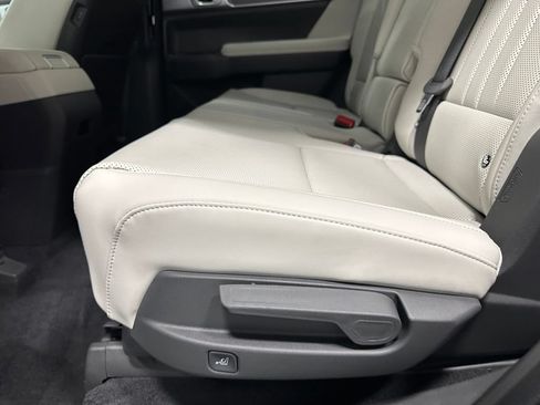 Used 2026 Hyundai Santa Fe SEL AWD/4WD image 45