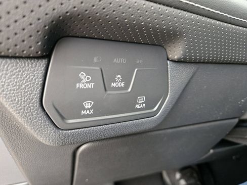 New 2026 Volkswagen Atlas SE FWD image 15