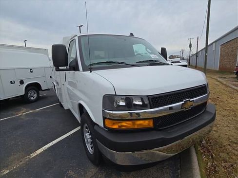 New 2025 Chevrolet Express 3500 w/ Power Convenience Package image 14