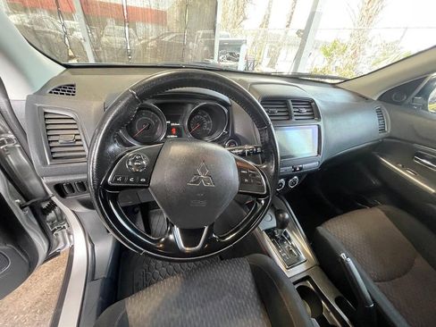 Used 2019 Mitsubishi Outlander Sport SE FWD image 14
