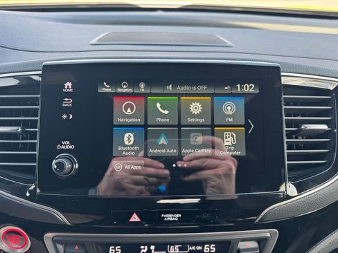 Used 2025 Honda Passport Black Edition image 9