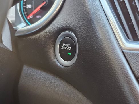 Used 2016 Chevrolet Malibu Premier image 11