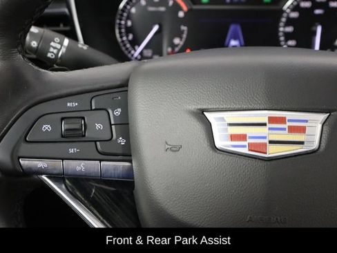 Used 2020 Cadillac XT6 Premium Luxury FWD image 8