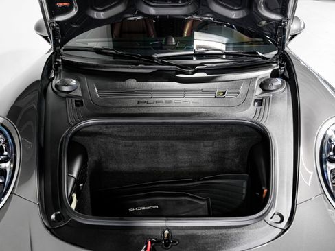 Used 2019 Porsche 911 Carrera 4S image 44