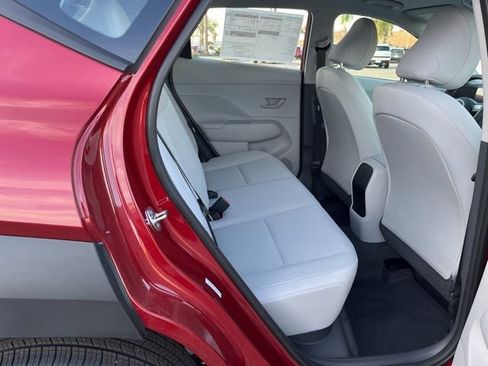 New 2026 Hyundai Kona SE image 28