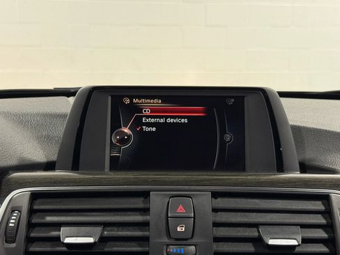 Used 2017 BMW 330i Sedan RWD image 32