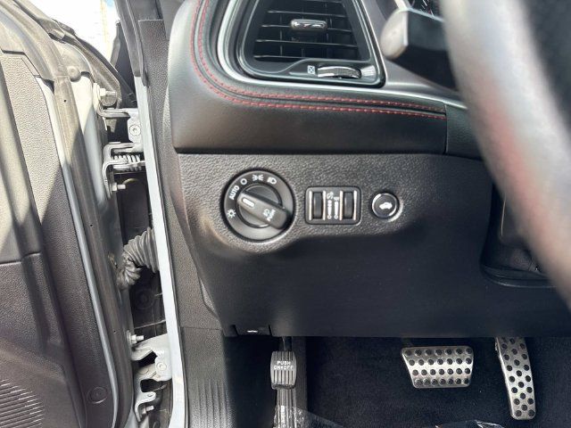 Used 2022 Dodge Challenger GT w/ Plus Package RWD image 28
