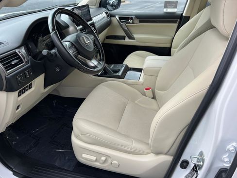Certified 2023 Lexus GX 460 Premium w/ Premium Plus Package AWD/4WD image 9