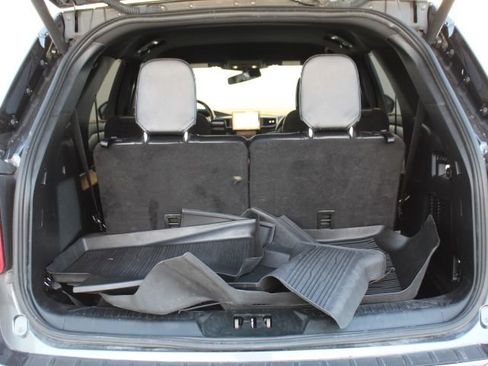 Used 2020 Ford Explorer Limited image 44