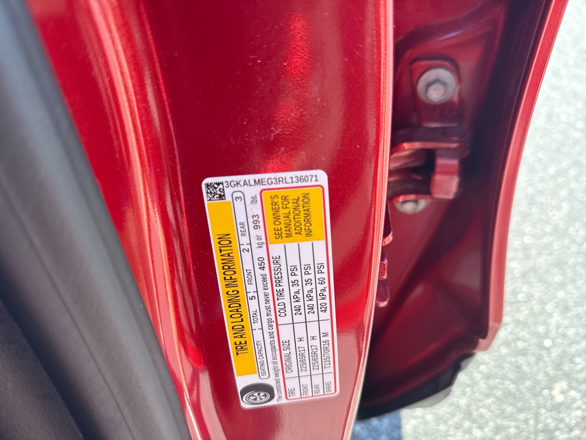 Used 2024 GMC Terrain SLE w/ Driver Convenience Package FWD image 33