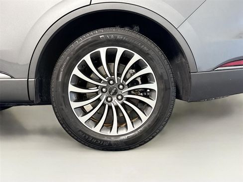 Used 2023 Lincoln Aviator Reserve AWD/4WD image 36