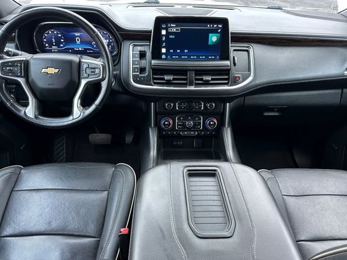 Used 2022 Chevrolet Suburban Premier image 15