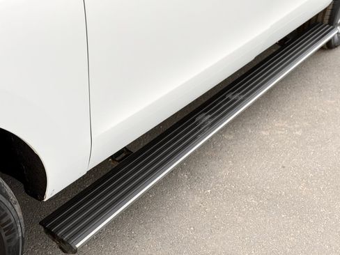 Used 2021 Ford Expedition Max Limited image 12