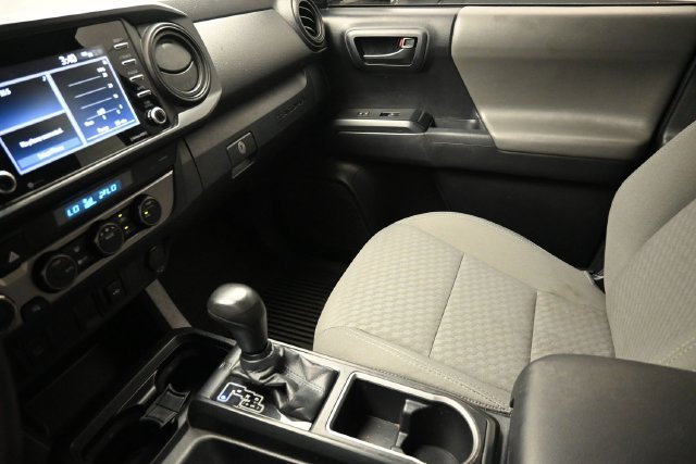 Used 2021 Toyota Tacoma SR AWD/4WD image 29