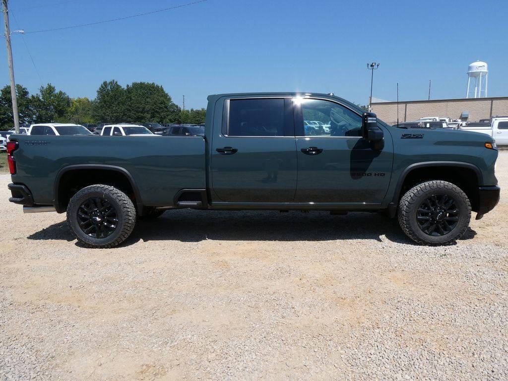 New 2026 Chevrolet Silverado 3500 LTZ w/ LTZ Plus Package AWD/4WD image 3
