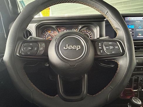 Used 2025 Jeep Wrangler Unlimited Sport AWD/4WD image 26