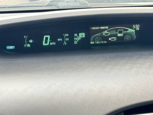 Used 2015 Toyota Prius Two FWD image 32